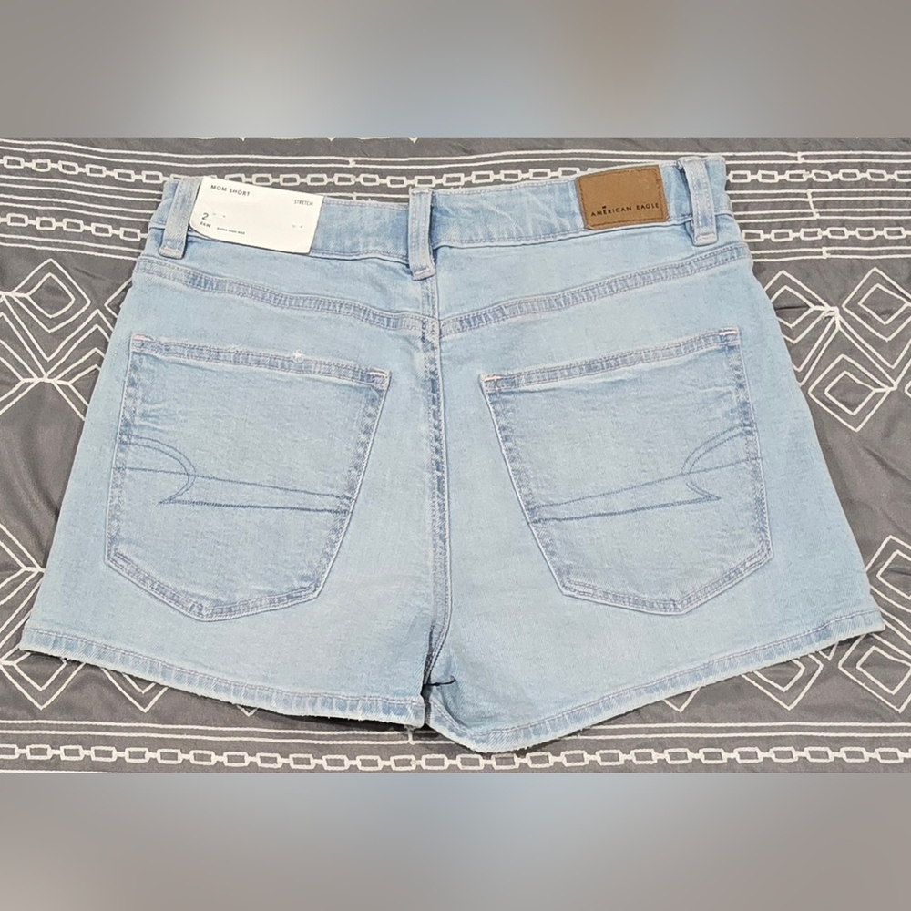 American Eagle Super High Rise Mom Shorts Size 2/26 - Picture 2 of 7